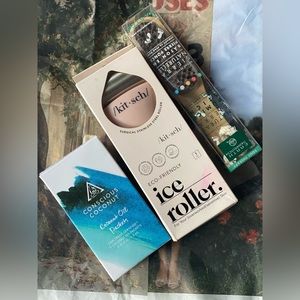 Christmas gift bundle ice face roller, coconut oil packets, pumice stick